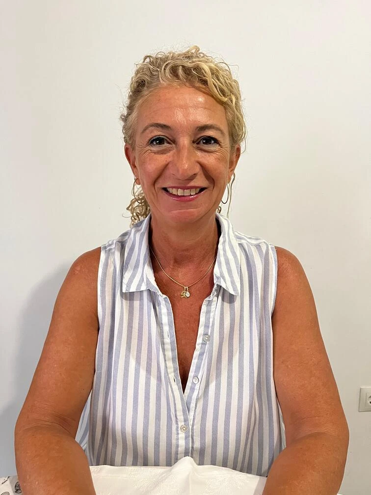 CARMEN CABELLO. ASESORA COMERCIAL.